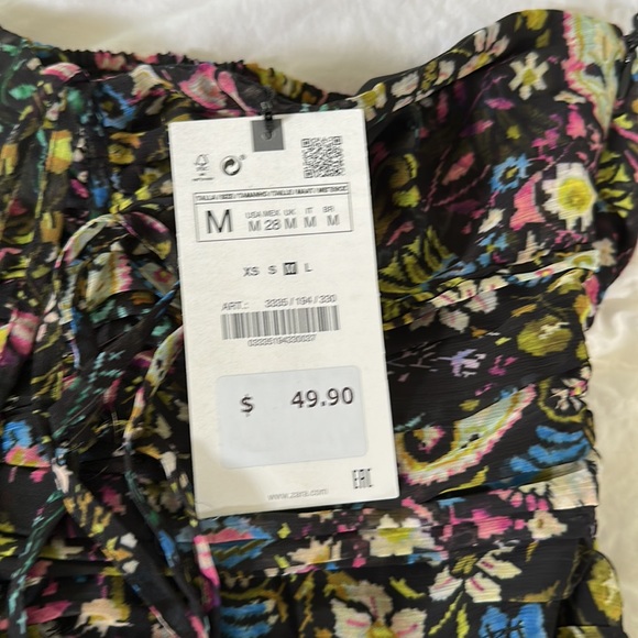 New zara mini dress . Size medium - Picture 3 of 8